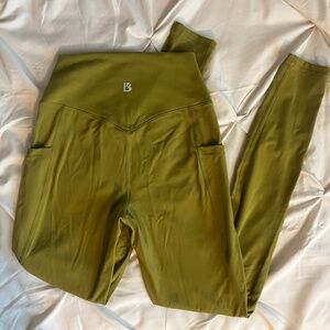 💚 Buff Bunny Rosa Leggings